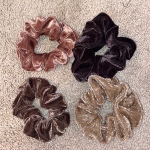 🍄Set of 4 Brown Velvet Scrunchies